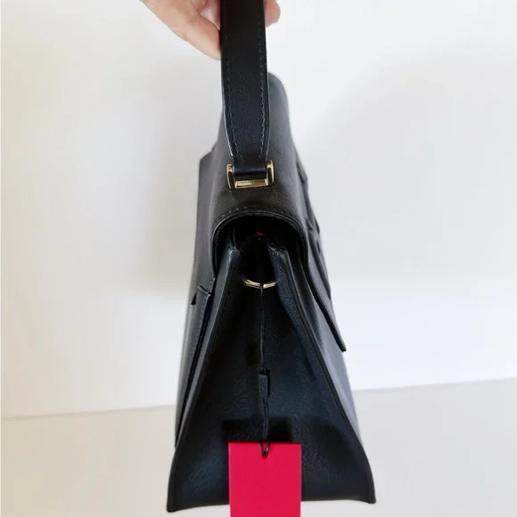 Carolina Herrera Doma Signature Satchel Medium Black Leather Handbag - NWT - Picture 12 of 14